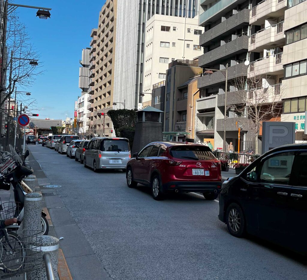 2月3連休の雷門地下駐車場